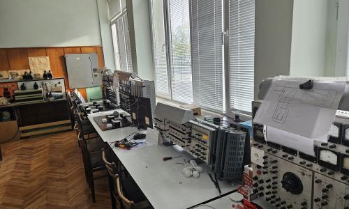 ПГЕЕ „Апостол Арнаудов“- Русе обнови работилниците си по електротехника с подкрепата на ЕНЕРГО-ПРО